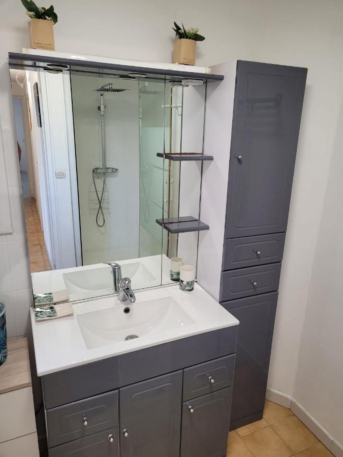 Apartment Bas De F3 Proche Ajaccio